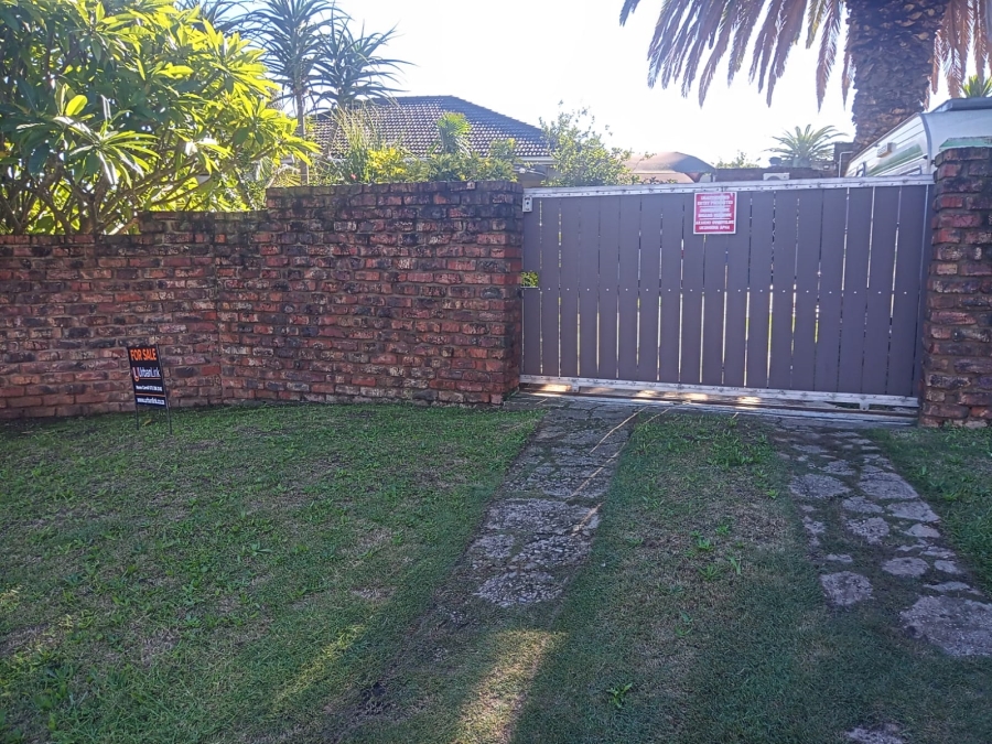 3 Bedroom Property for Sale in Van Riebeeck Hoogte Eastern Cape